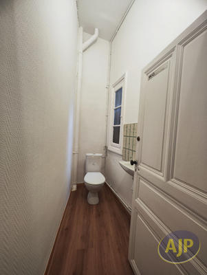 Local commercial - 25 m² - 2 pièces