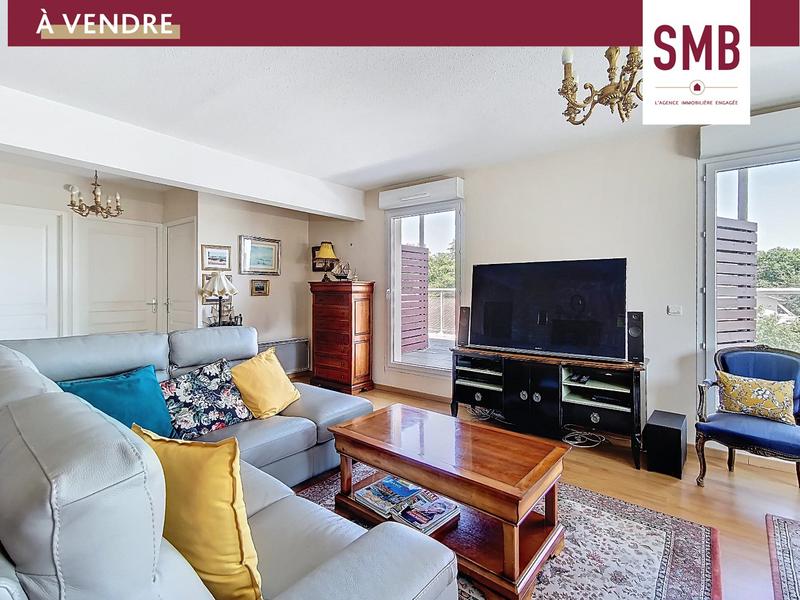 Appartement sur toit - 106 m² - 4 pièces