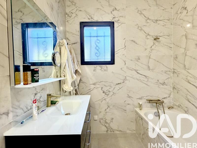 Maison - 128 m² - 5 pièces