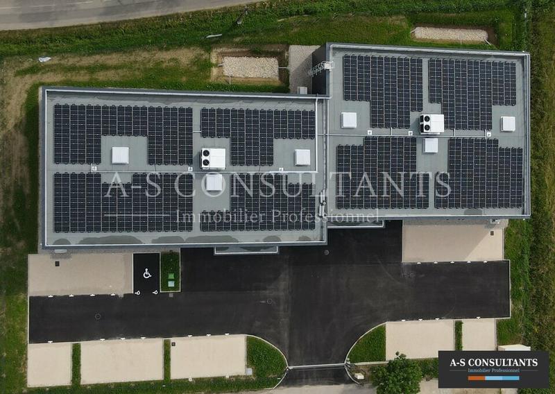 Entrepôt - 1 210 m²