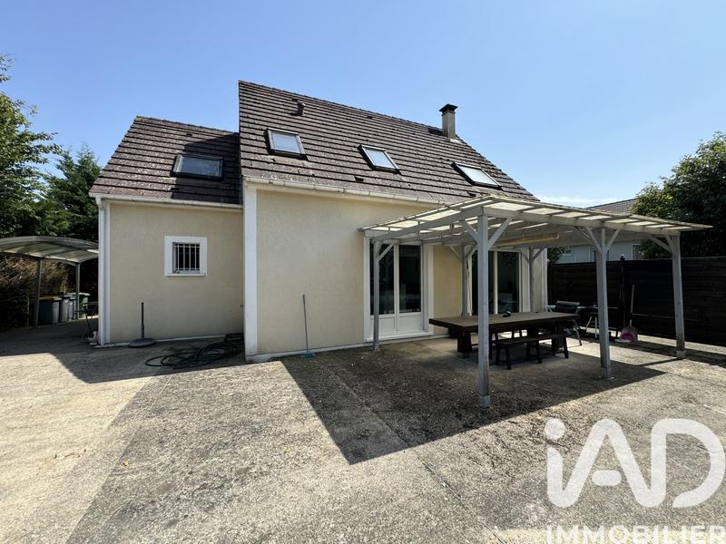 Maison - 143 m² - 7 pièces