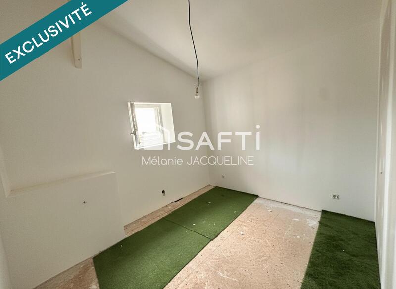 Maison - 244 m² - 9 pièces