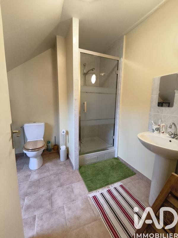 Maison - 260 m² - 9 pièces