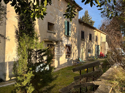 Maison - 272 m² - 12 pièces