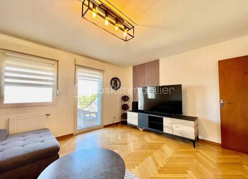 Appartement - 95 m² - 5 pièces