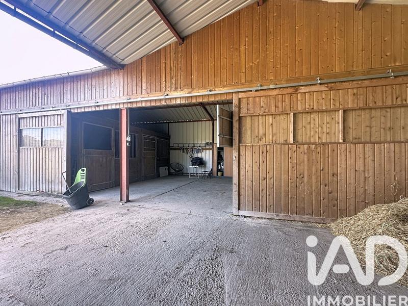 Maison - 408 m² - 6 pièces