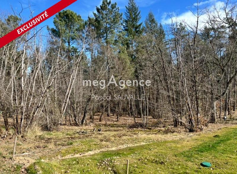 Terrain constructible - 1 625 m²