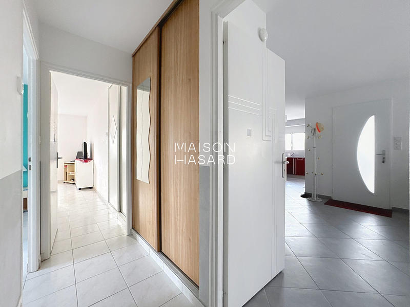 Maison traditionnelle - 106 m² - 4 pièces