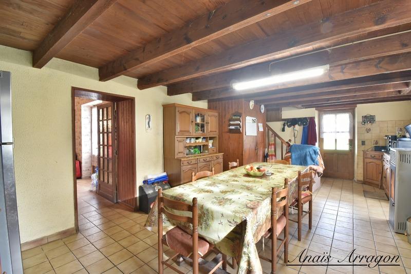 Maison en pierre - 158 m² - 6 pièces