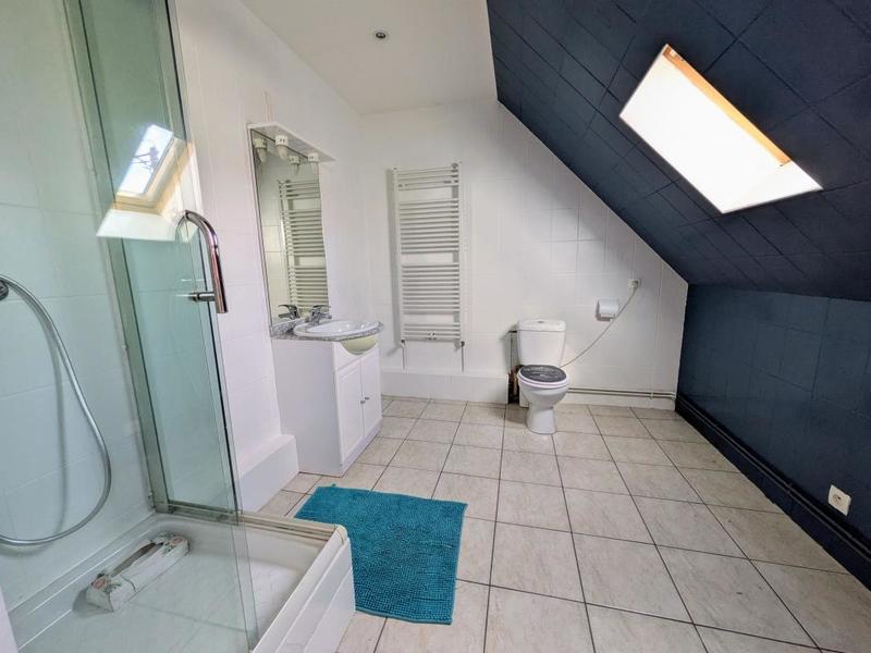 Maison - 140 m² - 6 pièces