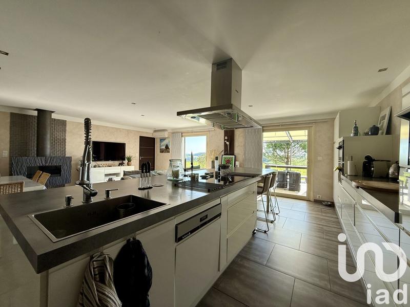 Maison - 143 m² - 4 pièces