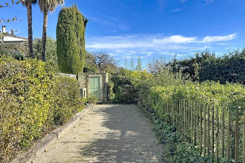 Villa - 200 m² - 6 pièces