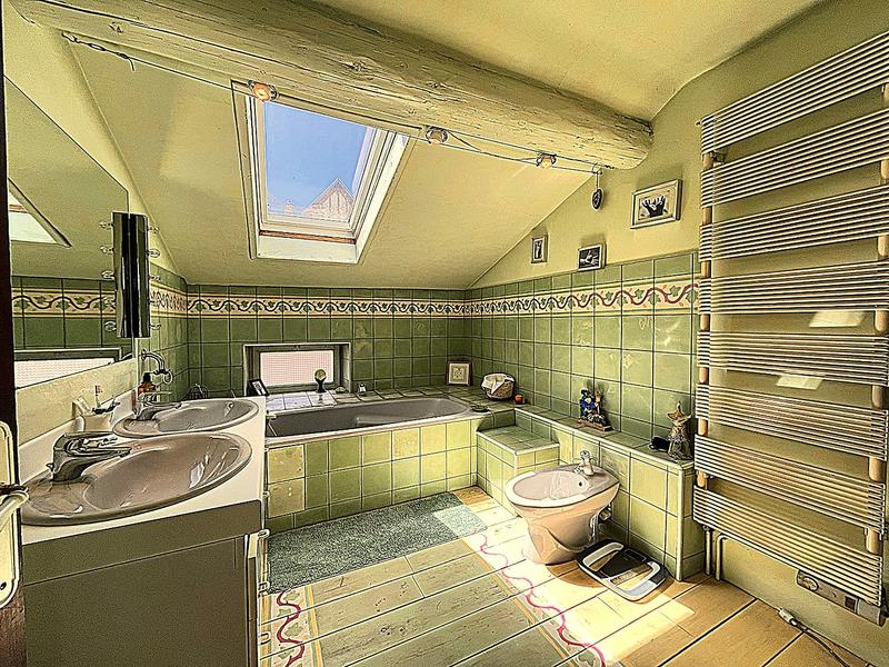 Maison de village - 166 m² - 7 pièces