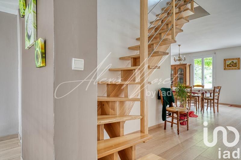 Maison - 184 m² - 7 pièces