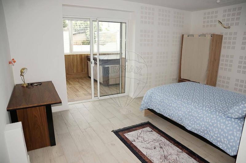 Appartement - 100 m² - 3 pièces