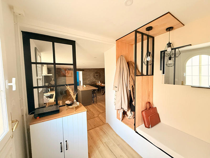 Maison - 194 m² - 7 pièces