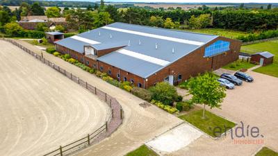 Haras - 250 m² - 7 pièces