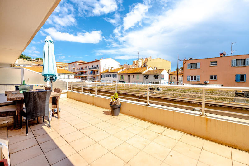 Appartement - 65 m² - 4 pièces