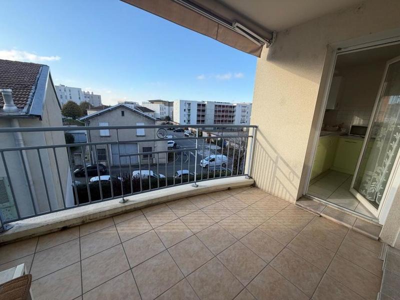 Appartement - 75 m² - 3 pièces