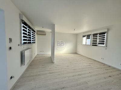 Villa - 235 m² - 8 pièces