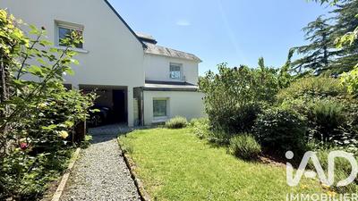 Maison de maîtres - 225 m² - 8 pièces