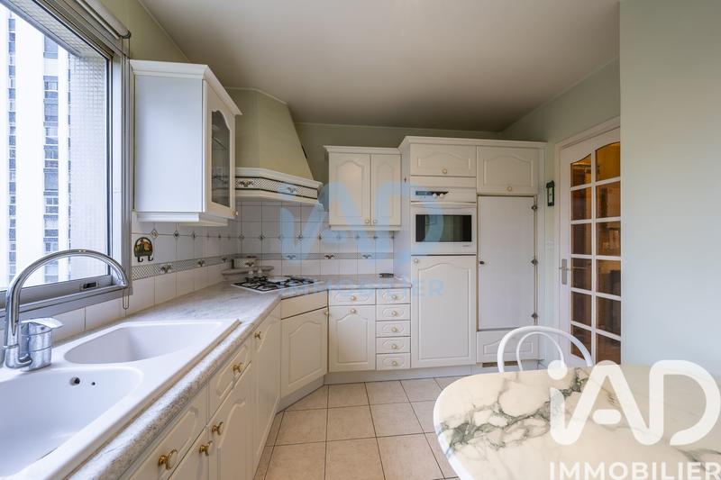 Appartement - 99 m² - 5 pièces