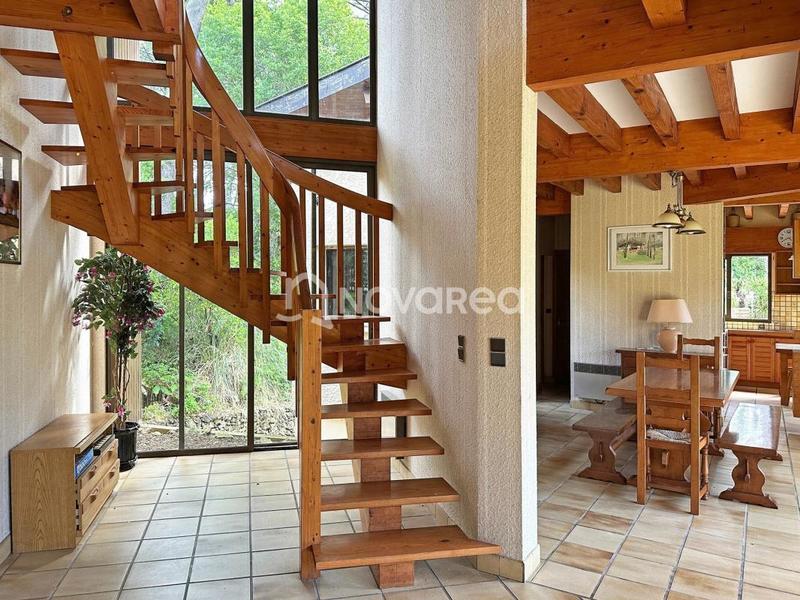 Maison - 190 m² - 6 pièces