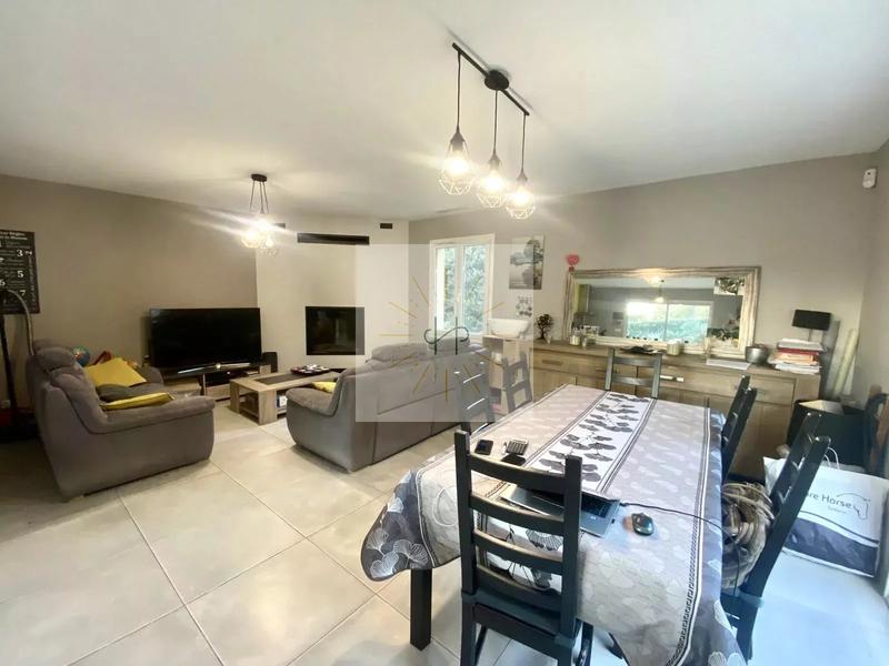 Immeuble - 92 m² - 5 pièces