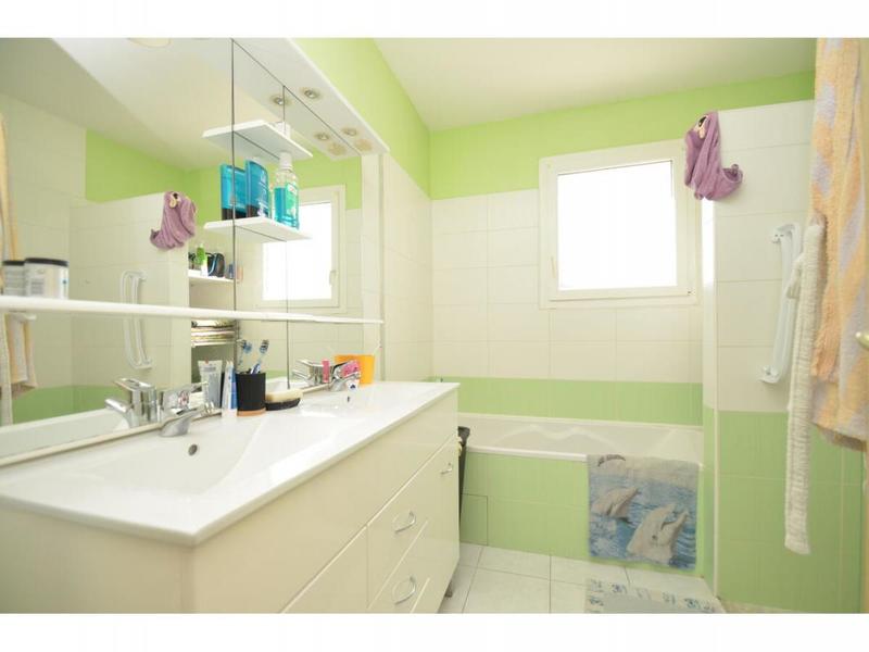 Maison - 106 m² - 5 pièces