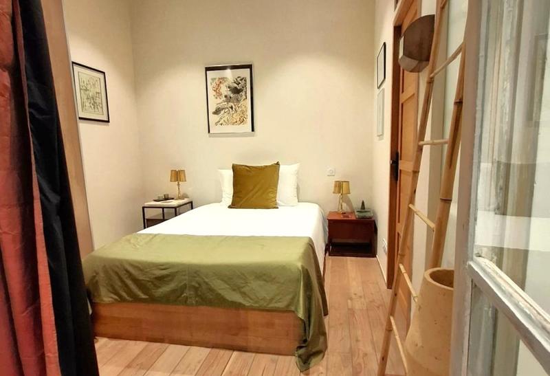 Maison - 350 m² - 10 pièces