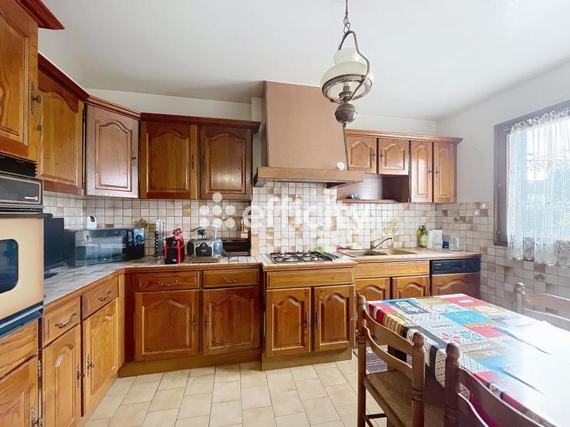 Maison - 85 m² - 5 pièces