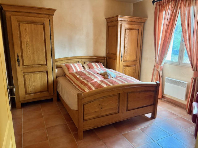 Propriété - 137 m² - 4 pièces