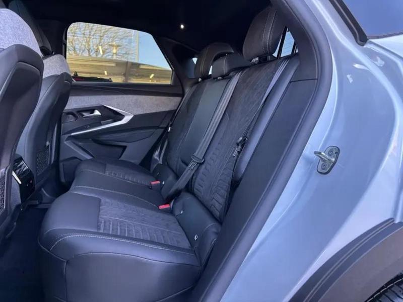 Peugeot 3008 Exclusive Hybrid 145 Dcs6 Toit Pano Audio Focal Camera Hd 360 Alcantara et Elec Pk Assist+