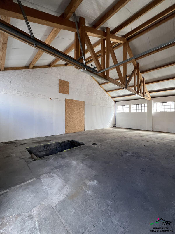 Entrepôt - 120 m²
