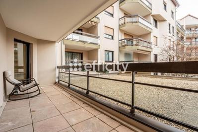 Appartement - 95 m² - 4 pièces