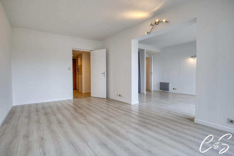 Appartement - 60 m² - 3 pièces