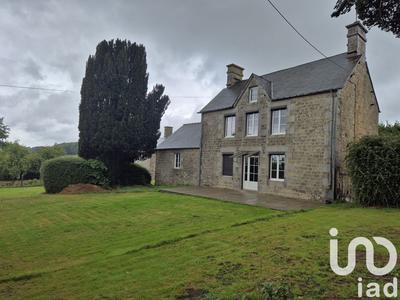 Maison - 88 m² - 5 pièces