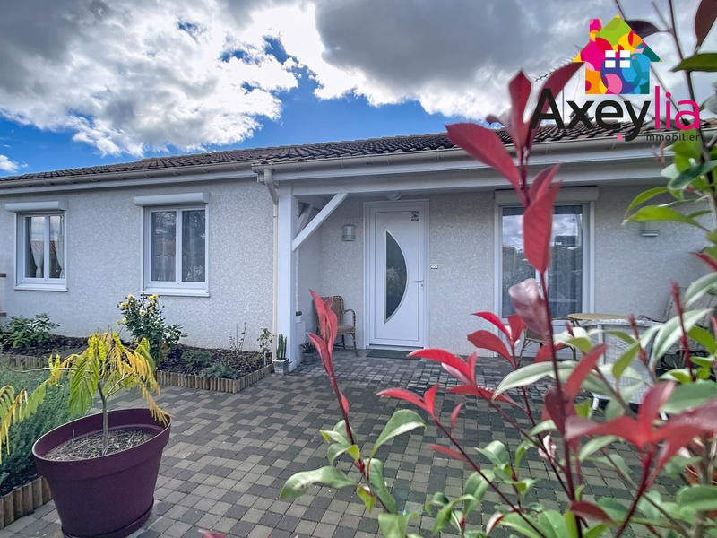 Maison - 90 m² - 5 pièces