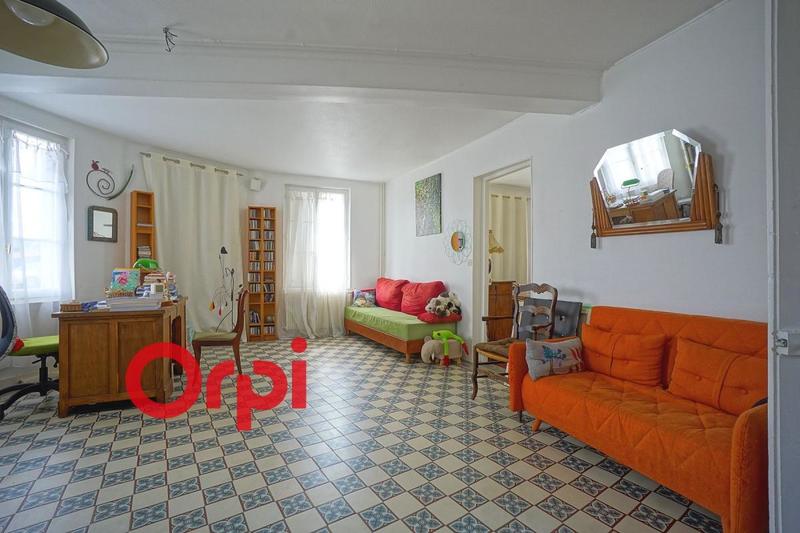 Maison - 300 m² - 8 pièces