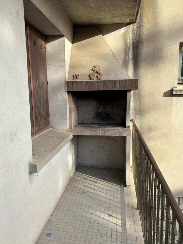 Maison - 254 m² - 12 pièces