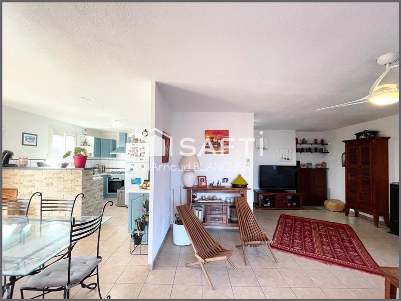 Maison - 121 m² - 6 pièces