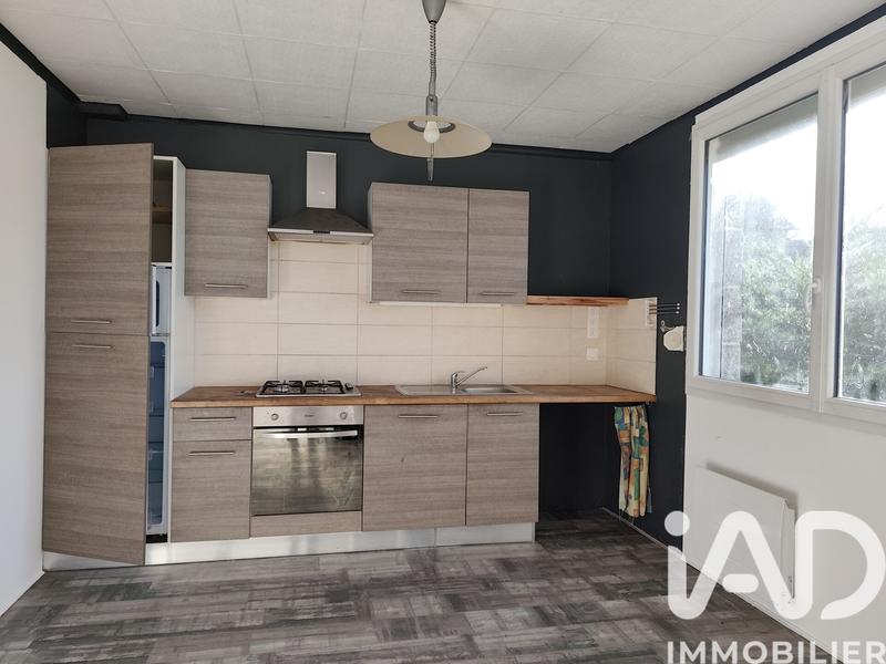 Maison - 99 m² - 5 pièces