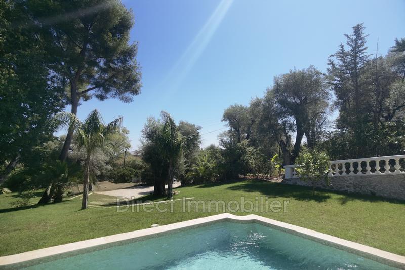 Maison - 245 m² - 6 pièces