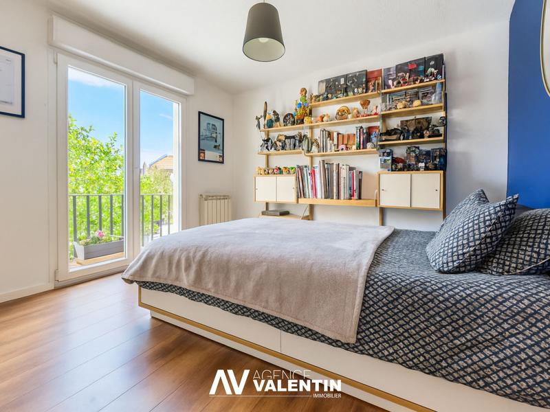 Maison - 95 m² - 5 pièces