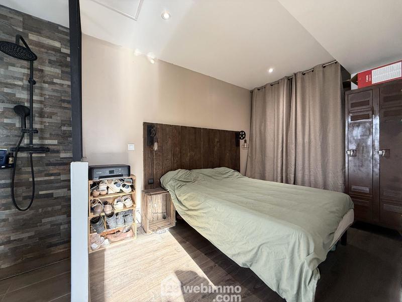 Maison - 90 m² - 5 pièces