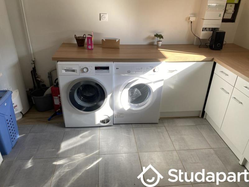 Chambre - 12 m² - 1 pièce