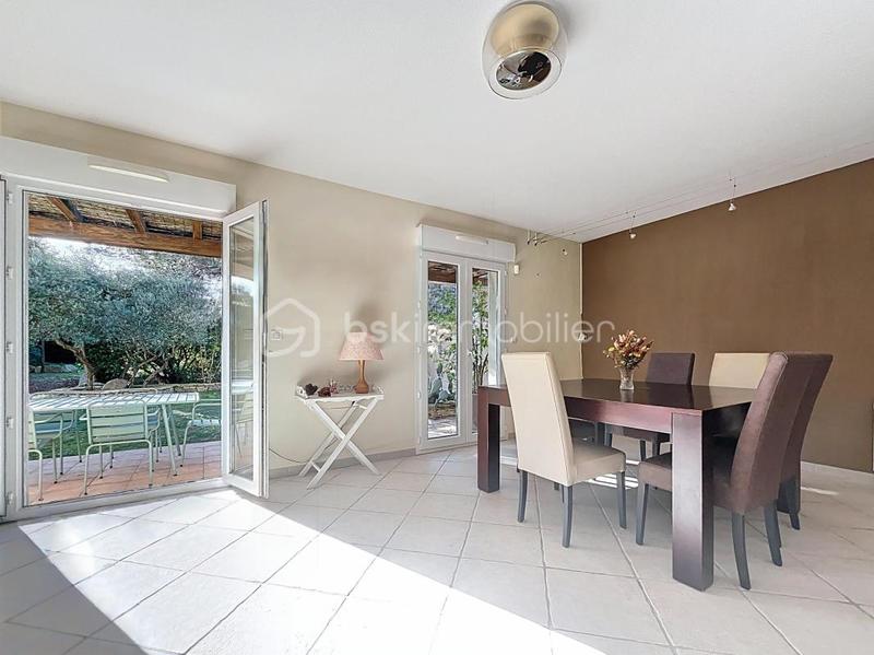 Maison - 98 m² - 4 pièces