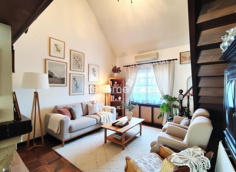 Maison - 253 m² - 8 pièces