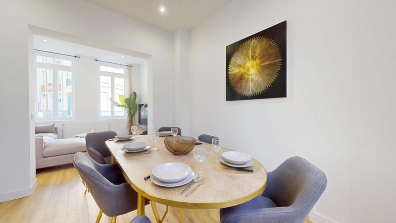 Maison - 142 m² - 10 pièces