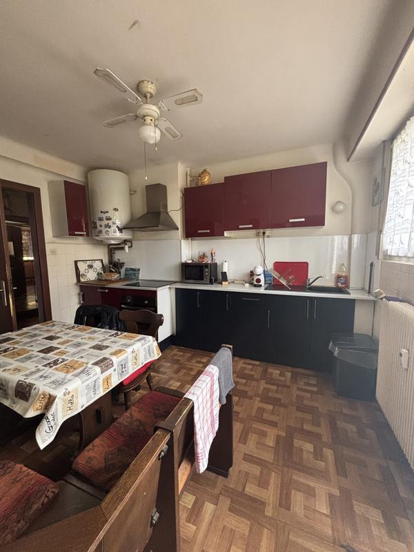 Appartement - 95 m² - 3 pièces